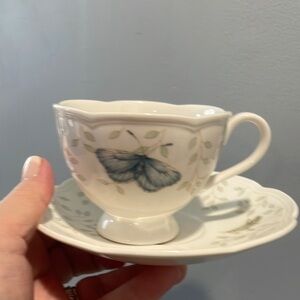 Lenox Butterfly Meadow by Louise Le Luyer Teacups and Saucers